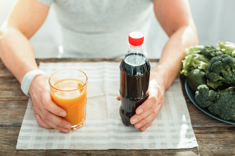 天天喝“奶”还骨质疏松？骨科专家：忽视这4点，喝再多奶也没用